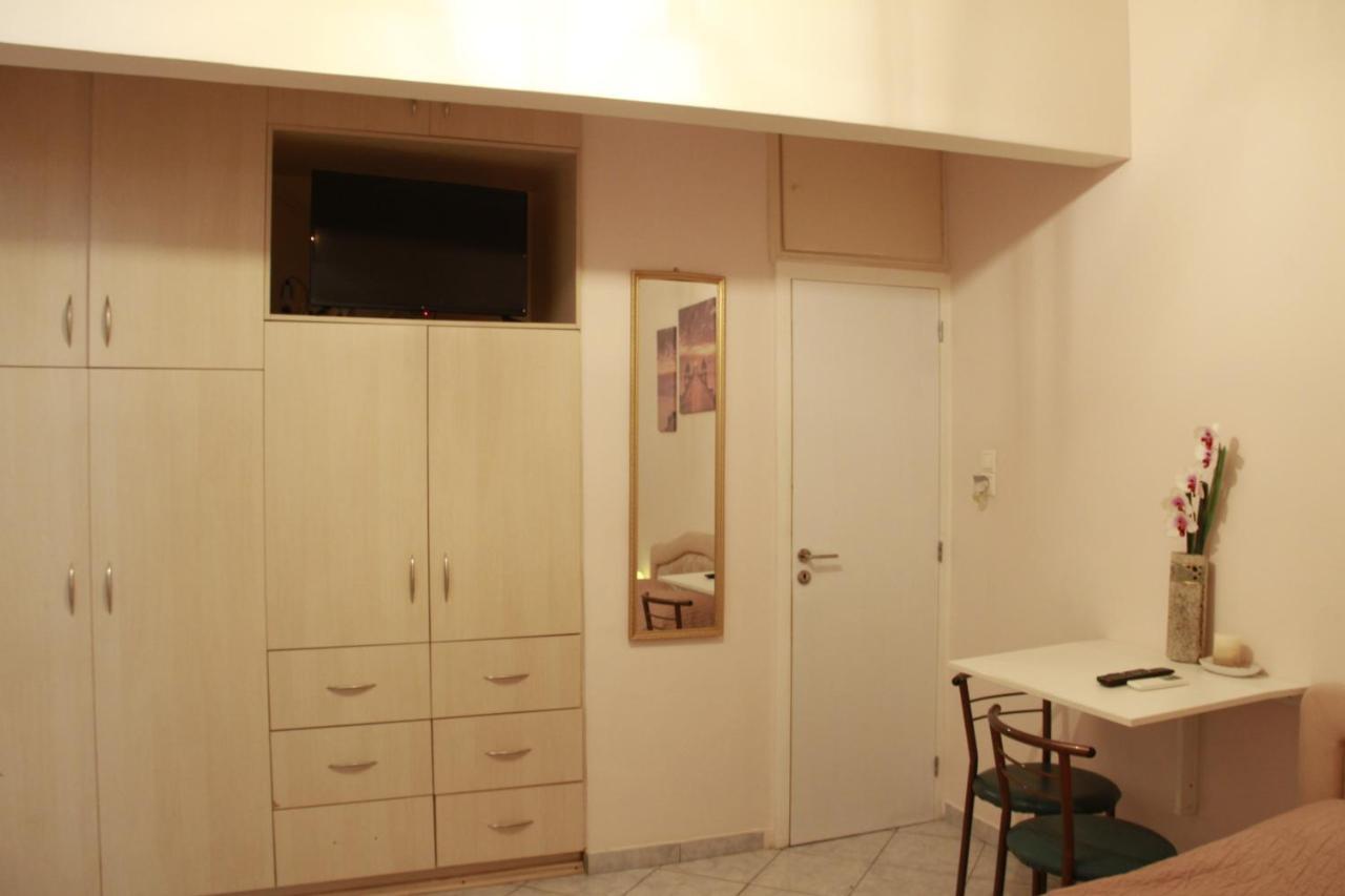 Apartment Eirina Athena Bagian luar foto